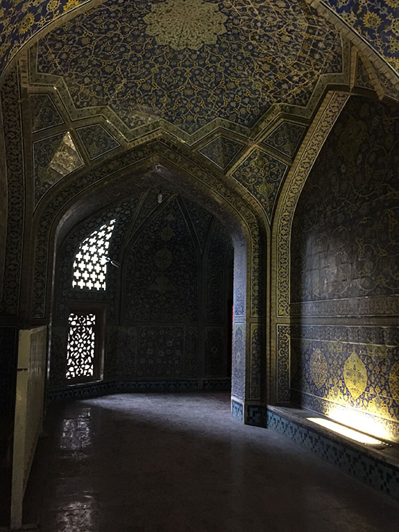 Hall d’entrée de la mosquée du Sheikh Lotfollah - Place de l’Iman à Ispahan